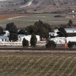 اسرائيل تثبت ربط جغرافيا لبنان بسوريا.. استعدادات لقتال بري