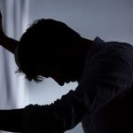 صراع بين الألم والرغبة في الحياة: في لبنان ارتفاع نسبة الإكتئاب يدق ناقوس الخطر