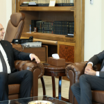 عون بحث مع عمران رضا في عمل مكاتب الأمم المتحدة