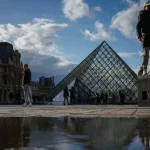 متحف اللوفر… أبرز تفاصيل السرقة بعد توجيه التهم للمشتبه بهم