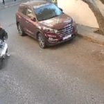 بالفيديو- في منطقة الأشرفية… شاهدوا ما فعله شخصان بسيّدة مسنّة