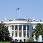 ترامب يأمل في توقيع قانون ينهي الإقفال الحكومي… والذهب يرتفع!