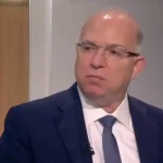 وزير العمل مستنكرًا العدوان على الضاحية: يستدعي ادانة دولية عاجلة