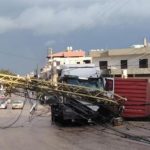 بالصّورة- سقوط عمود كهرباء