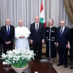 صورة رسمية جمعت قداسة البابا بالرؤساء الثلاث وزوجاتهم