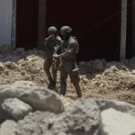 لبنان يدخل كماشة طاحنة: تسلّط إسرائيل ولائحةُ واشنطن السوداء