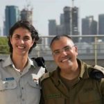 من هي “كابتن إيلا” المرشحة الأقرب لخلافة أفيخاي أدرعي؟