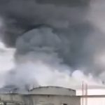 بالفيديو- حريق كبير في مدينة صناعية وسط إيران