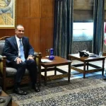 السفير المصري من عين التينة: يجب حصر السلاح في لبنان تحت المظلّة الشرعيّة
