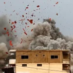 التصعيد الإسرائيلي يعيد المدنيين إلى دائرة النار ويسقط تفاهم أبريل 1996 إثر «عناقيد الغضب»