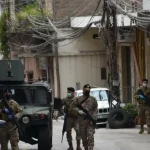 الجيش يداهم الشراونة ويصادر عتاداً في منزل نوح زعيتر