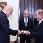 “العودة” السعودية تتوّج المؤتمر الاستثماري “الحزب” يشوّش و”ينصح” بوقف التضييق