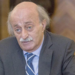 جنبلاط يذكّر بقضية انفجار المرفأ وجريمة قتل المصوّر جو بجّاني