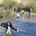 حاولوا العبور عبر الحدود اللبنانية إلى سوريا.. غرق مجموعة من السوريين والبحث عن المفقودين مستمر