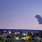 قبل الانتخابات.. وزير إسرائيلي يلوّح بهجوم على لبنان