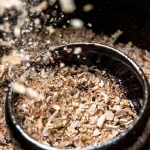 ضبط مخالفات خطيرة.. زعتر بنشارة الخشب!