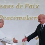 «زيارة السلام» تنافس وهج الحرب «الآتية»