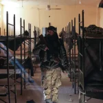 “رويترز”: الحكومة السورية أعادت فتح معتقلات الأسد