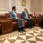 رجّي يلتقي نظيره العماني وتأكيدٌ على دعم بسط سلطة الحكومة اللبنانية