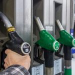 المحروقات تنخفض والغاز يرتفع