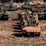 حشود إسرائيلية عسكرية مكثفة وضخمة على الحدود الإسرائيلية – اللبنانية