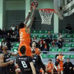 التضامن يقاتل بمحترف وحيد… لكن هومنتمن يفرض المنطق في النهاية