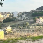 بالفيديو – غارة استهدفت سيارة في كفردونين.. وتعليق لأدرعي