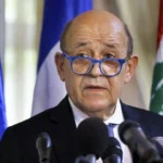 وصول لودريان إلى مطار بيروت