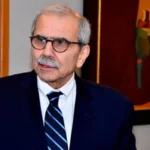 نواف سلام يصل إلى باريس