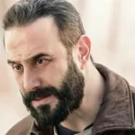 قصي الخولي المولود في قبر يبحث عن هويته في “بخمس أرواح”