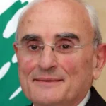 وزير الدفاع يصل إلى قطر للمشاركة في معرض الدوحة الدولي للدفاع البحري