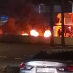 قطع طريق الجية بالاطارات المشتعلة