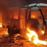 بالفيديو- رقعة الاحتجاجات تتسع في ايران… مواجهات محتدمة مع قوات الأمن ومكافحة الشغب