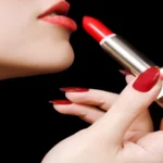 أحمر الشفاه أداة مقاومة نسائية في سوريا