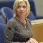 بلاسخارت تشيد ببيان الجيش