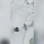 بالفيديو- أكوامٌ من الثلوج بين المنازل في كامتشاتكا الروسيّة