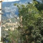 بالفيديو- تجدّد الغارات والطيران الحربي يُلقي قنابل حراريّة فوق مناطق الجرمق