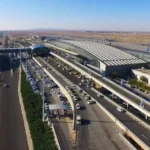 إيران تُعيد فتح مجالها الجوي