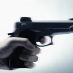 إصابة سائق فان في عملية سلب مسلّح في رياق