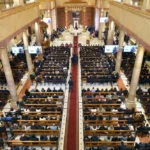 الراعي يدعم الدولة وقاسم يراهن على “الدويلة”