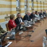 مجلس الوزراء: كسب الوقت على صفيح ساخن