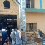 بالفيديو- قتلى وجرحى في إنفجار داخل مسجد في باكستان