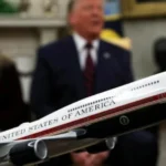 الكشف عن مخطّط طلاء جديد لطائرة الرئاسة