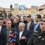 سلام يحيي ذكرى تأليف حكومته من المنطقة الجنوبية… “الحزب” يمضي في ازدواجية الموقف من الدولة