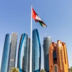 أبوظبي: مقتل شخصين جراء سقوط شظايا صاروخ