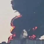 بالفيديو: استهداف خزانات وقود في ميناء صلالة – عمان