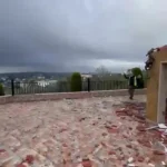 بالفيديو- مشهد الدمار إثر الغارة صباحاً على بلدة كفررمان- النبطية