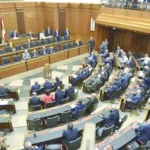 جلسة للبرلمان، والنوّاب يمدّدون اليوم لأنفسهم