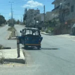بالصورة: استهداف توكتوك في دير الزهراني