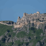 غارتان على كفرتبنيت